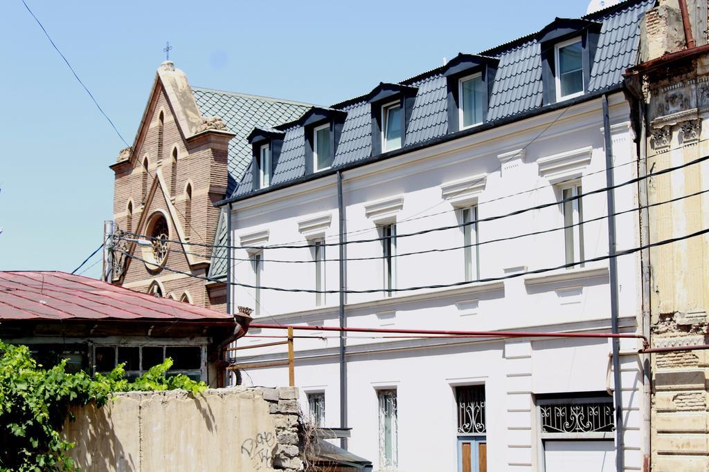 Guest House On Gia Abesadze Street تبليسي المظهر الخارجي الصورة