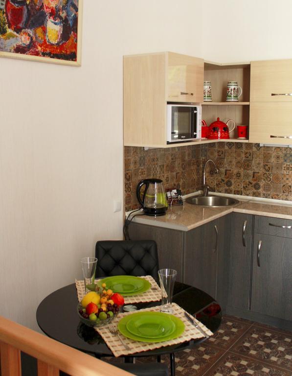 Guest House On Gia Abesadze Street تبليسي المظهر الخارجي الصورة