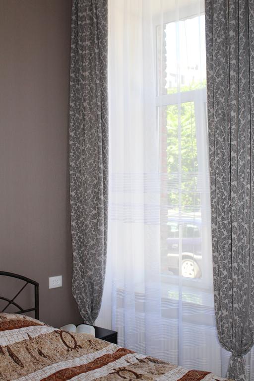 Guest House On Gia Abesadze Street تبليسي المظهر الخارجي الصورة